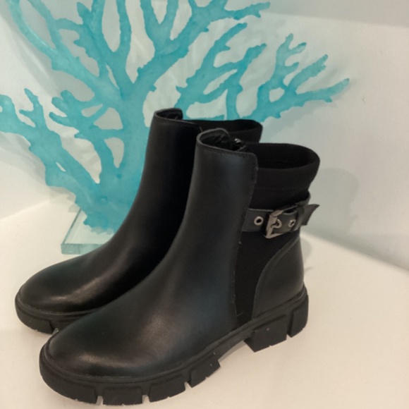 Blondo Waterproof Ankle Black Chelsea Zipper Boots Women’s Sz 7 NEW - Picture 6 of 12